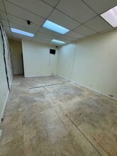 3310 31st Ave, Astoria, NY à louer Photo intérieure– Image 2 sur 4