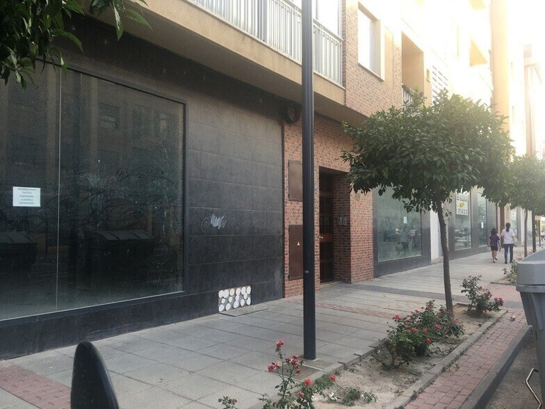 Local commercial dans Lorca, Murcia à louer - Photo de l’immeuble – Image 1 sur 9