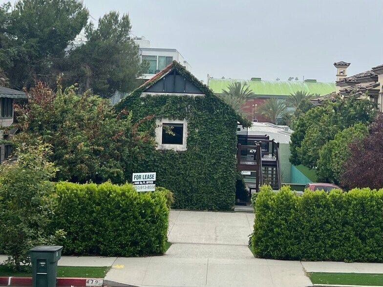 479 S Marengo Ave, Pasadena, CA à louer - Photo de l’immeuble – Image 2 sur 10