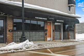Plus de détails pour 1027 S Main St, Oshkosh, WI - Local commercial à vendre