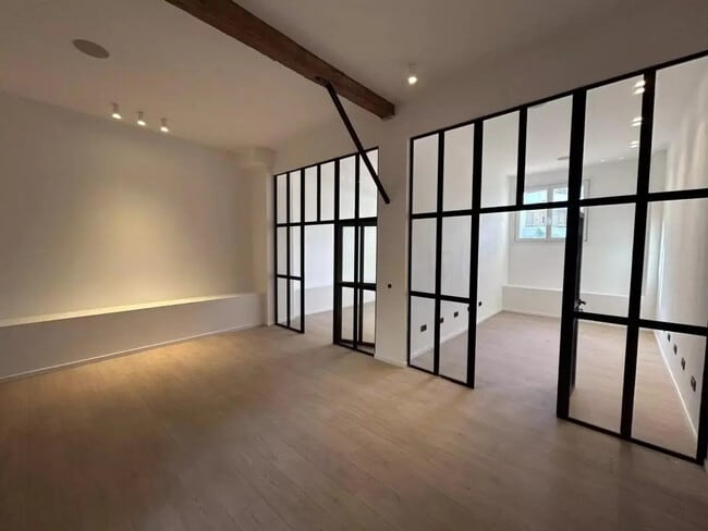 Plus de détails pour Local commercial à vendre