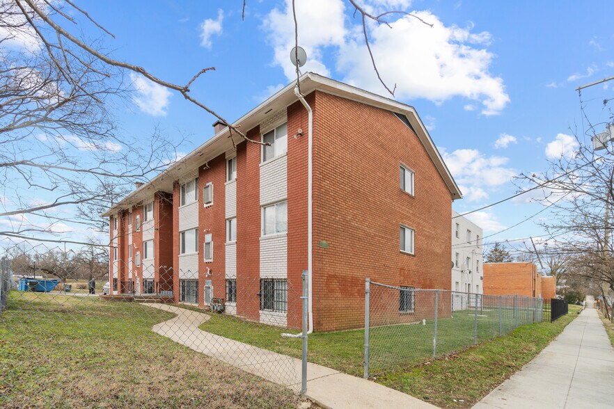 133 Yuma St SE, Washington, DC à vendre - Photo principale – Image 1 sur 5