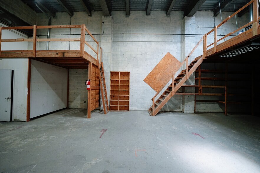58-06 57th Rd, Maspeth, NY à louer - Photo intérieure – Image 3 sur 11