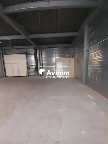 Local d’activités dans Saran à louer - Photo intérieure – Image 2 sur 12