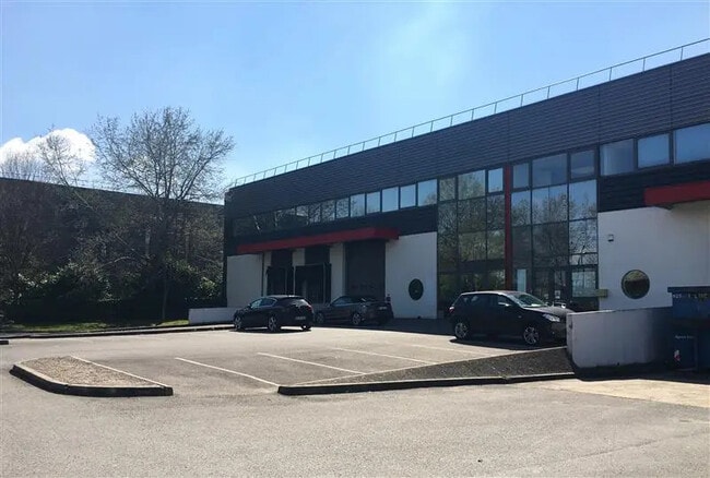 Plus de détails pour Industriel/Logistique à louer
