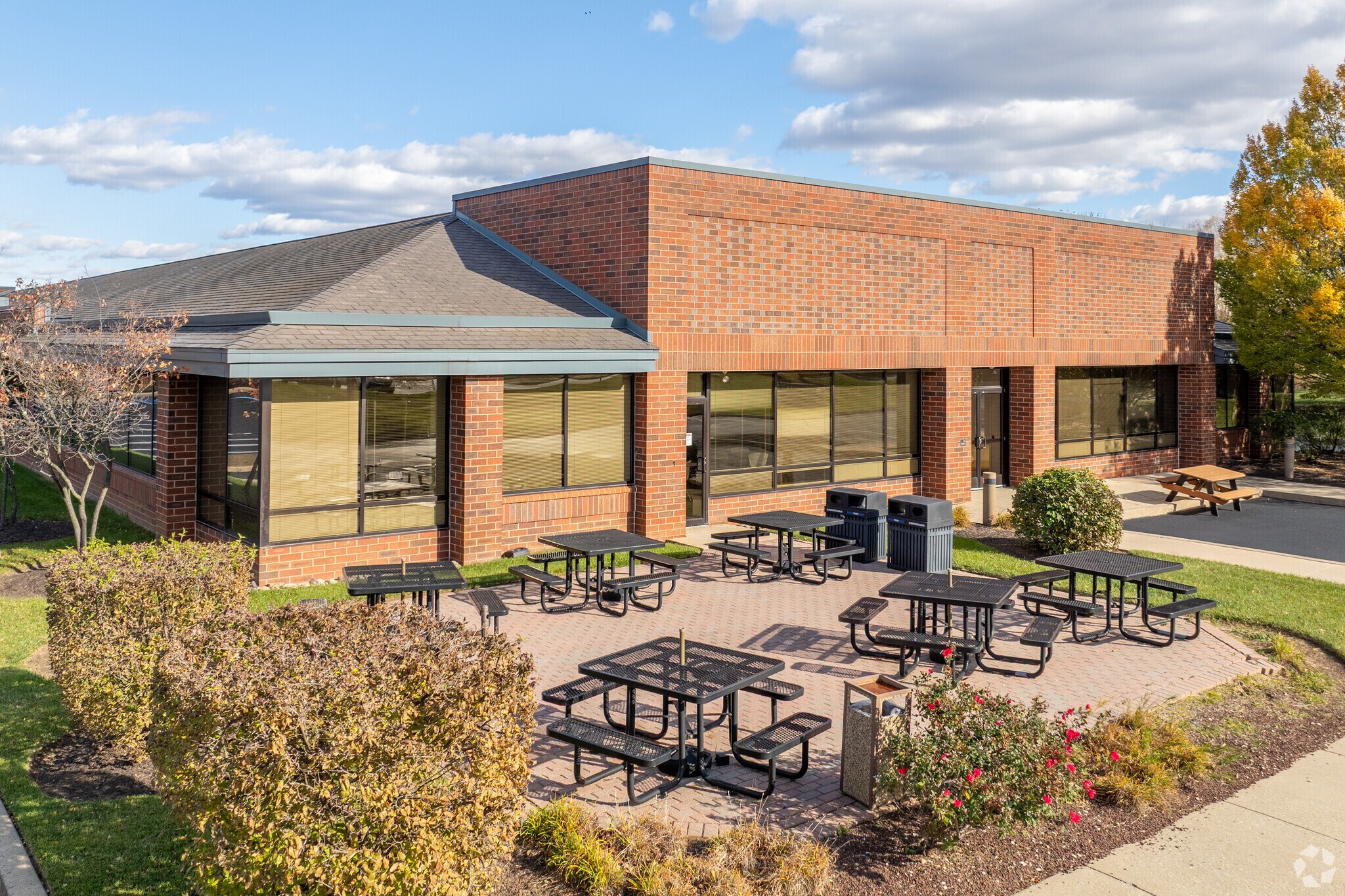 2520 Renaissance Blvd, King Of Prussia, PA à louer Photo de l’immeuble– Image 1 sur 12