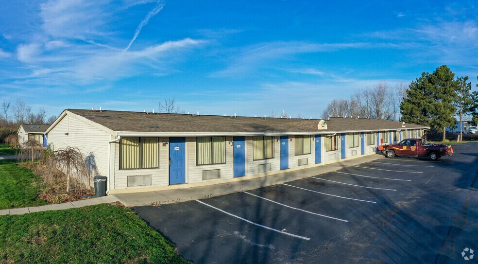 870 US-42 NE, London, OH à vendre - Photo principale – Image 3 sur 13
