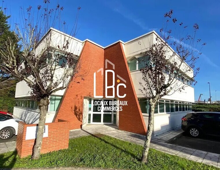 Bureau dans Nantes à louer - Photo de l’immeuble – Image 1 sur 12