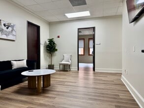 300-900 Parker Sq, Flower Mound, TX à louer Photo de l’immeuble– Image 1 sur 7