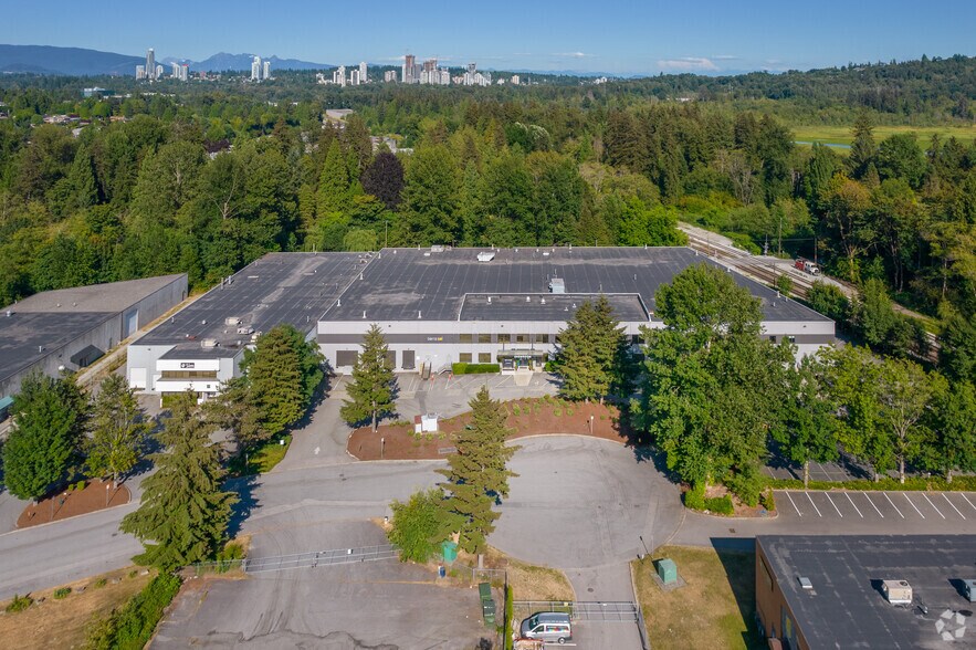 4084 McConnell Ct, Burnaby, BC à louer - Photo de l’immeuble – Image 3 sur 5