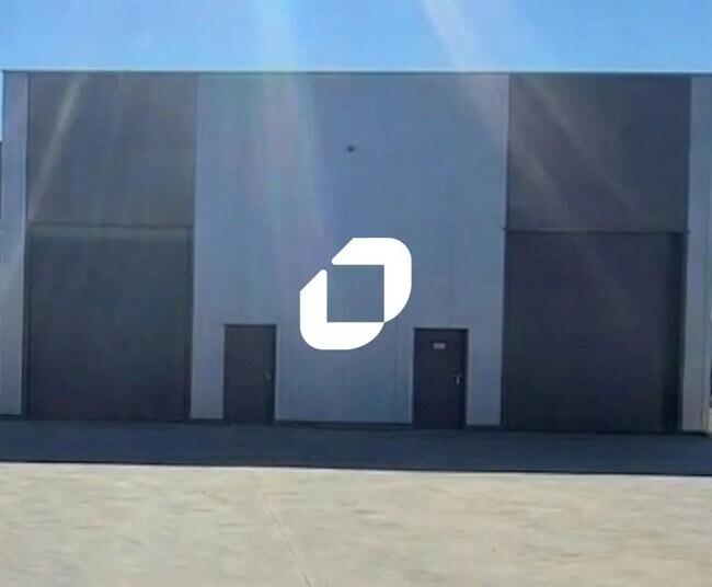 Plus de détails pour Bureau, Local d'activités à louer