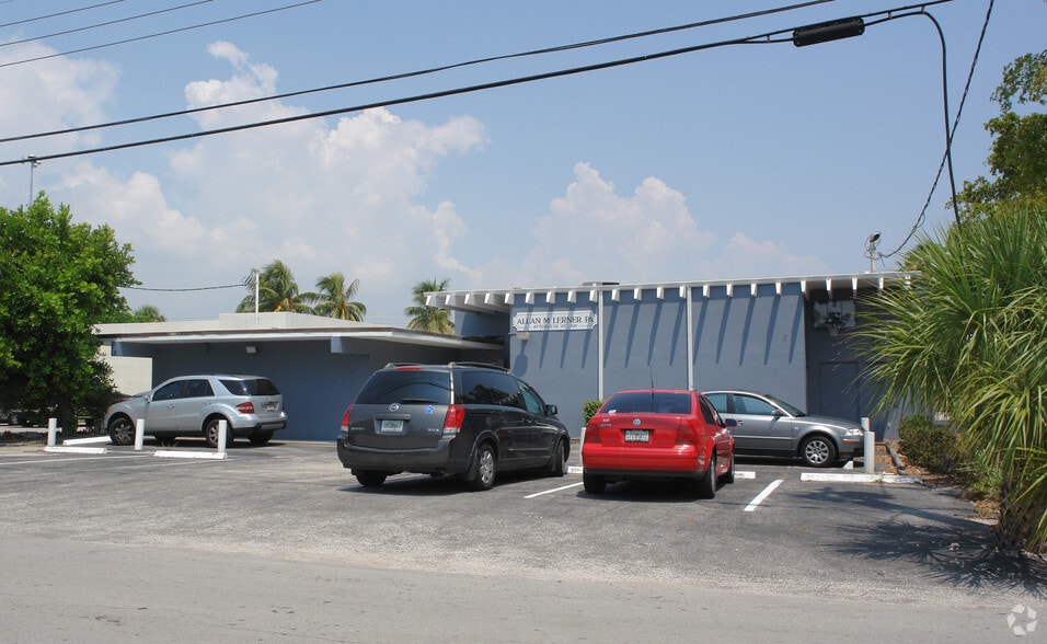 2888 E Oakland Park Blvd, Fort Lauderdale, FL à louer - Photo de l’immeuble – Image 2 sur 3