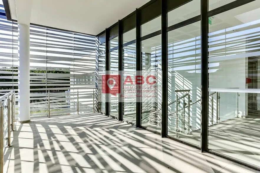 Bureau dans Montpellier à louer - Photo de l’immeuble – Image 3 sur 11