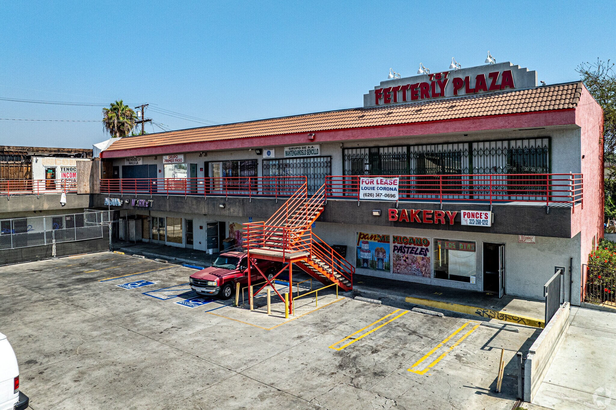 753-759 S Fetterly Ave, Los Angeles, CA à louer Photo principale– Image 1 sur 11