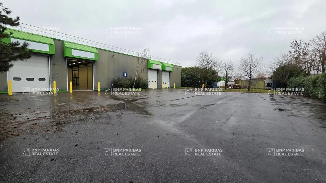 Bureau dans Saint-Thibault-des-Vignes à louer Photo de l’immeuble– Image 1 sur 15