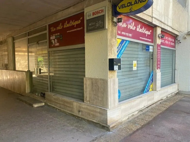 Local commercial dans Marseille à louer - Photo de l’immeuble – Image 2 sur 4