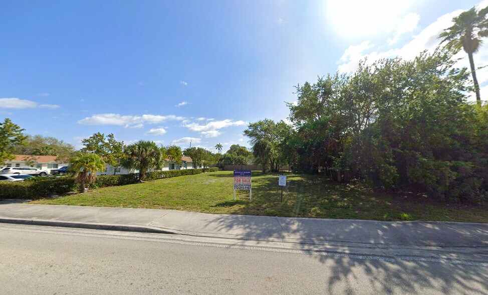 718 S Federal Hwy, Lake Worth, FL à vendre - Photo de l’immeuble – Image 2 sur 2