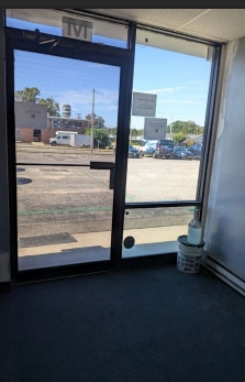 855 Conklin St, Farmingdale, NY à louer Photo intérieure– Image 1 sur 8