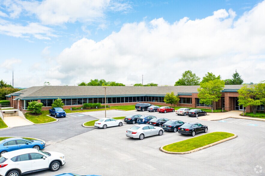 2900 Horizon Dr, King Of Prussia, PA à louer - Photo de l’immeuble – Image 2 sur 6