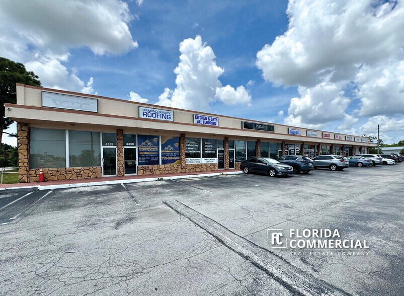 4430-4486 SE Federal Hwy, Stuart, FL à louer - Photo de l’immeuble – Image 1 sur 6