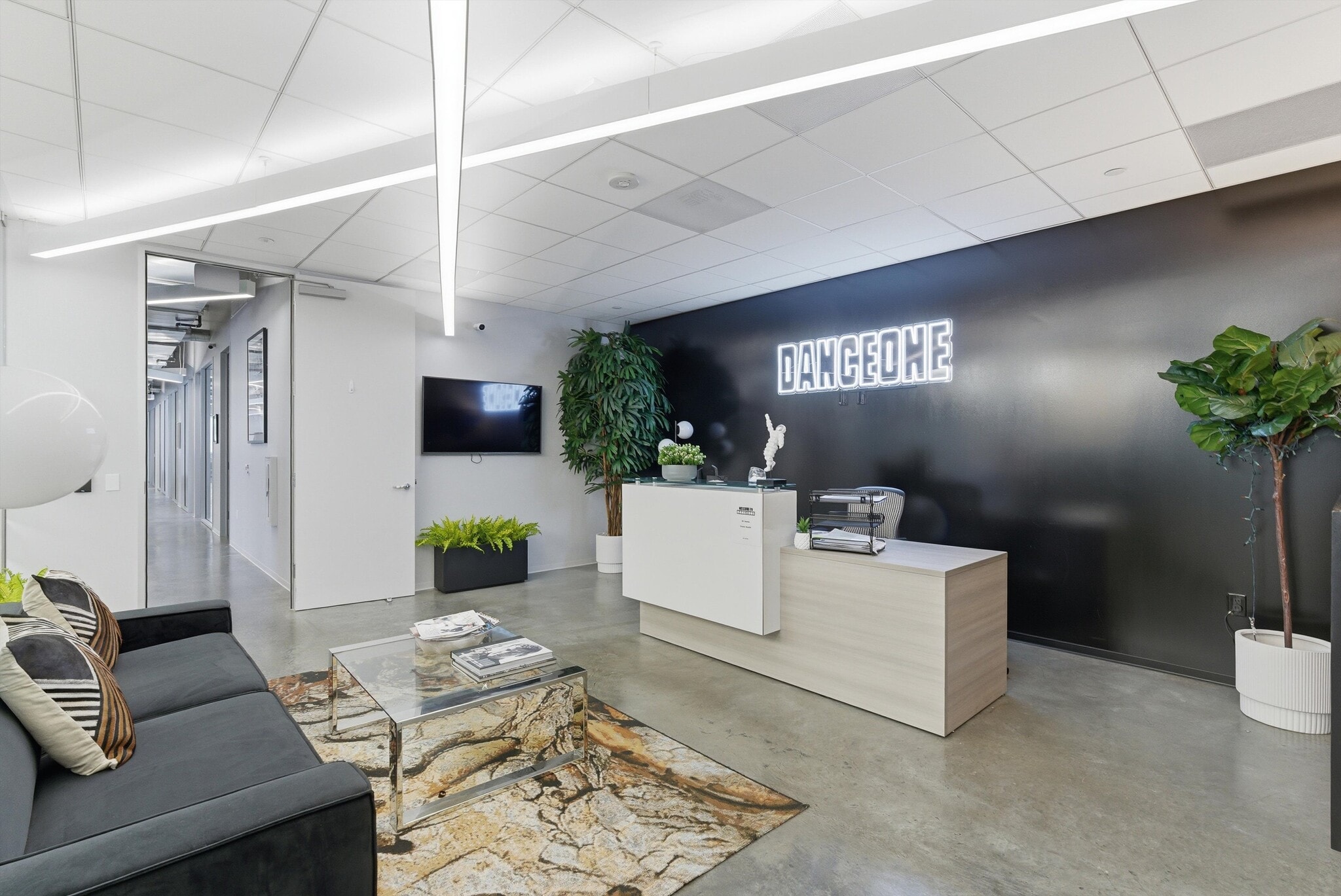 6555 Barton Ave, Los Angeles, CA à louer Photo intérieure– Image 1 sur 26