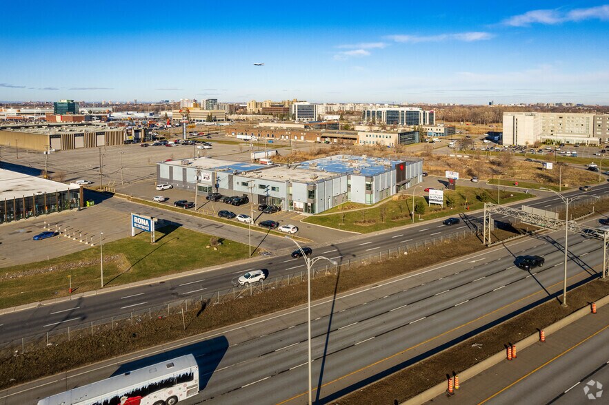 7089-7111 Rte Transcanadienne, Montréal, QC à louer - Aérien – Image 2 sur 7