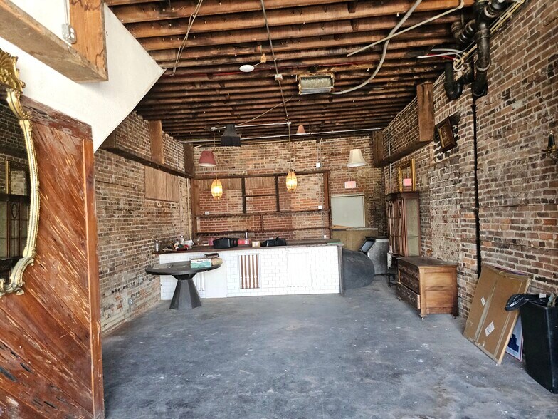 112 E Forsyth St, Jacksonville, FL à vendre - Photo intérieure – Image 3 sur 5