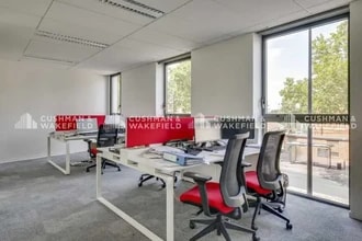 43-45 Avenue Paul Doumer, Rueil-Malmaison à louer Photo intérieure– Image 2 sur 7