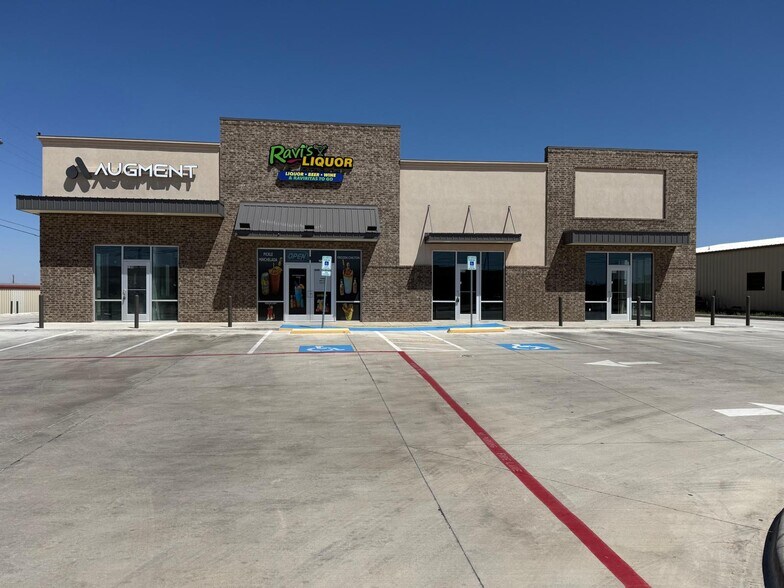 12011 Indiana Ave, Lubbock, TX à vendre - Photo de l’immeuble – Image 3 sur 7
