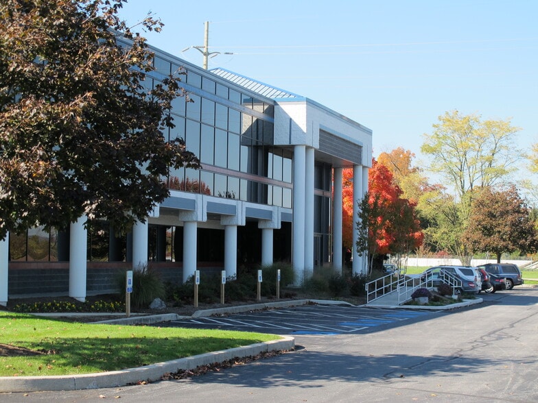 5000 Ritter Rd, Mechanicsburg, PA à louer - Photo de l’immeuble – Image 3 sur 5