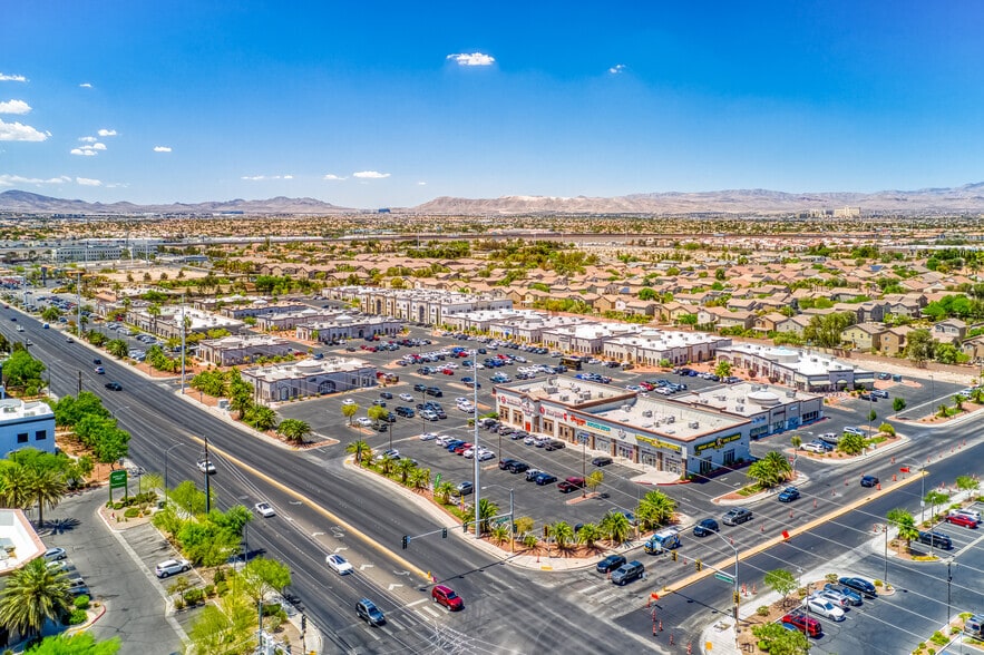 8515 S Eastern Ave, Las Vegas, NV à louer - Aérien – Image 3 sur 9