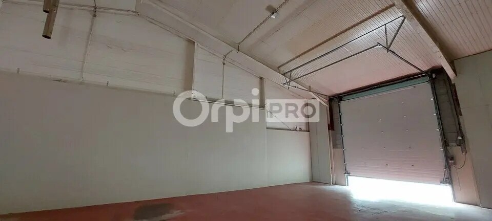 Local d’activités dans Nogent-sur-Oise à louer - Photo de l’immeuble – Image 2 sur 7