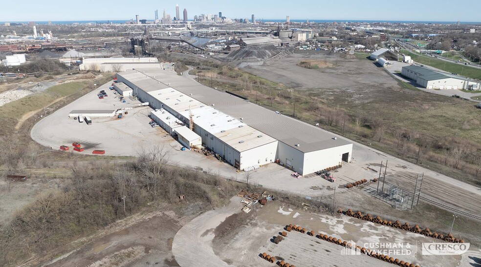 4600 Heidtman Pky, Cleveland, OH à vendre - Photo de l’immeuble – Image 3 sur 11
