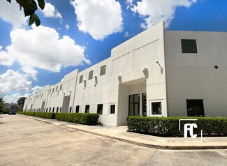 Plus de détails pour 574 NW Mercantile Pl, Port Saint Lucie, FL - Industriel/Logistique à louer