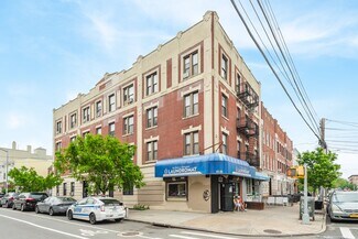 Plus de détails pour 25-04 44th St, Astoria, NY - Logement à vendre