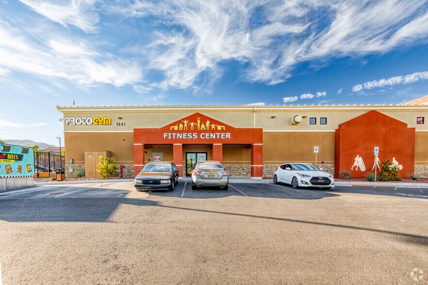 1441 Paseo Verde Pky, Henderson, NV à vendre - Photo de l’immeuble – Image 3 sur 3