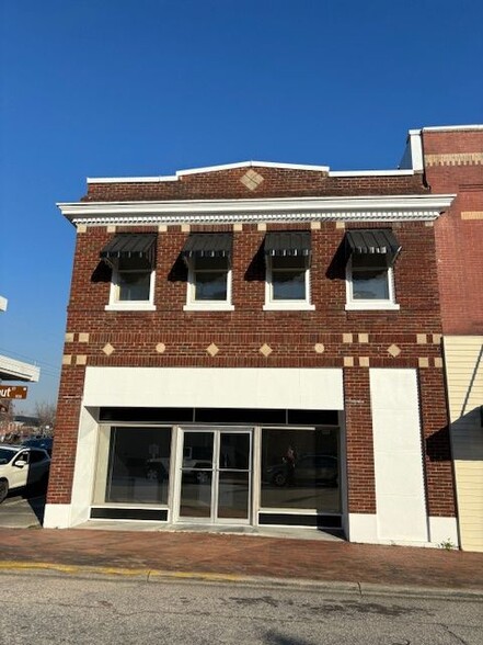 424 N Chestnut St, Lumberton, NC à louer - Photo de l’immeuble – Image 2 sur 16