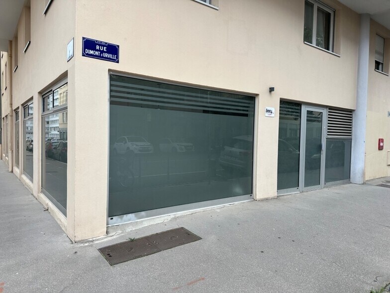Immeuble residentiel dans Lyon à vendre - Photo de l’immeuble – Image 3 sur 11