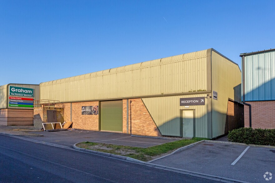 Dixon Clos, Lincoln à louer - Photo de l’immeuble – Image 1 sur 4