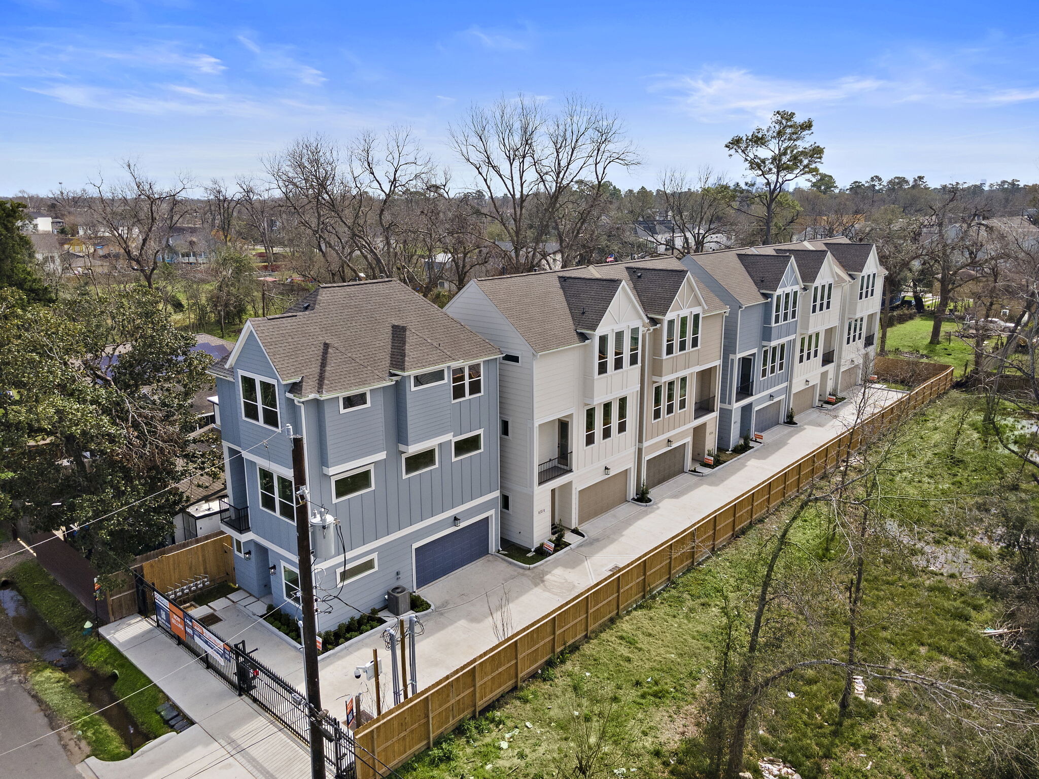 835A Elkhart st, Houston, TX à vendre Photo principale– Image 1 sur 8
