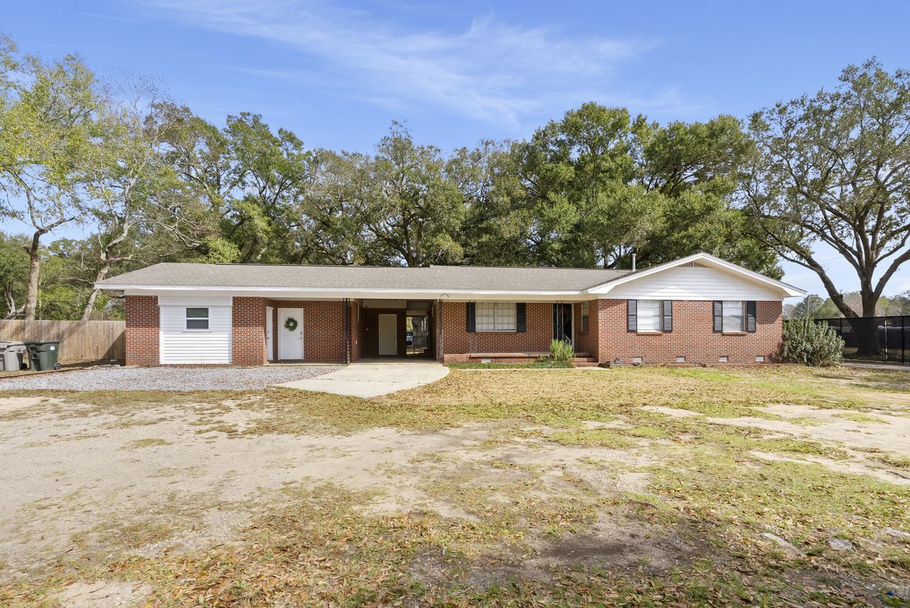 9250 Untreiner Ave, Pensacola, FL à vendre Photo principale– Image 1 sur 12
