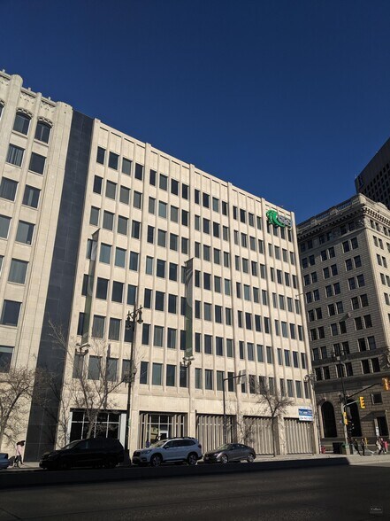 423 Main St, Winnipeg, MB à louer - Photo de l’immeuble – Image 3 sur 4