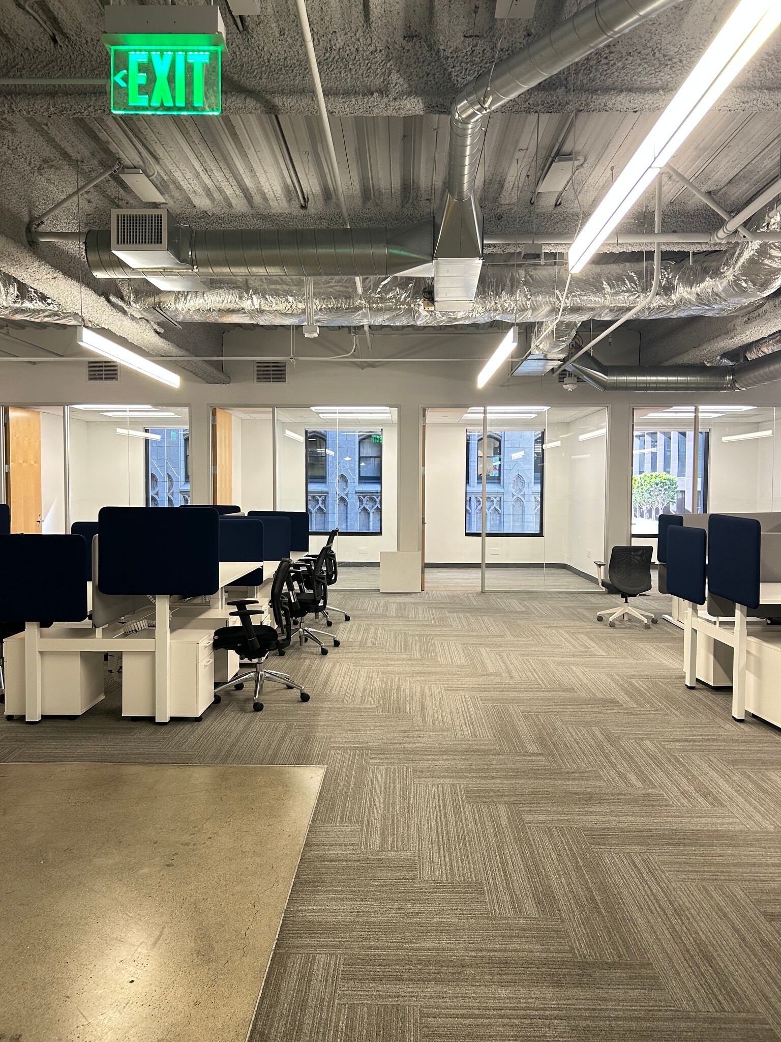 250 Montgomery St, San Francisco, CA à louer Photo intérieure– Image 1 sur 4