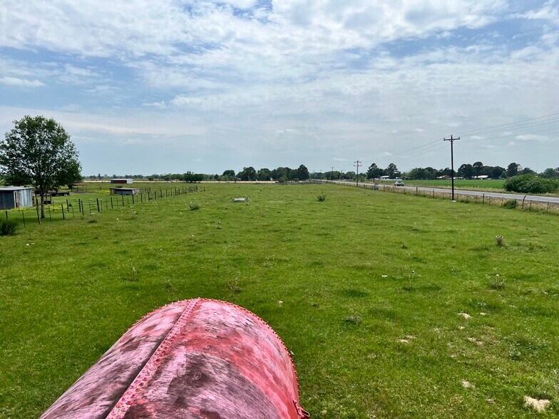 38865 Menke rd, Hempstead, TX à vendre - Photo de l’immeuble – Image 2 sur 6