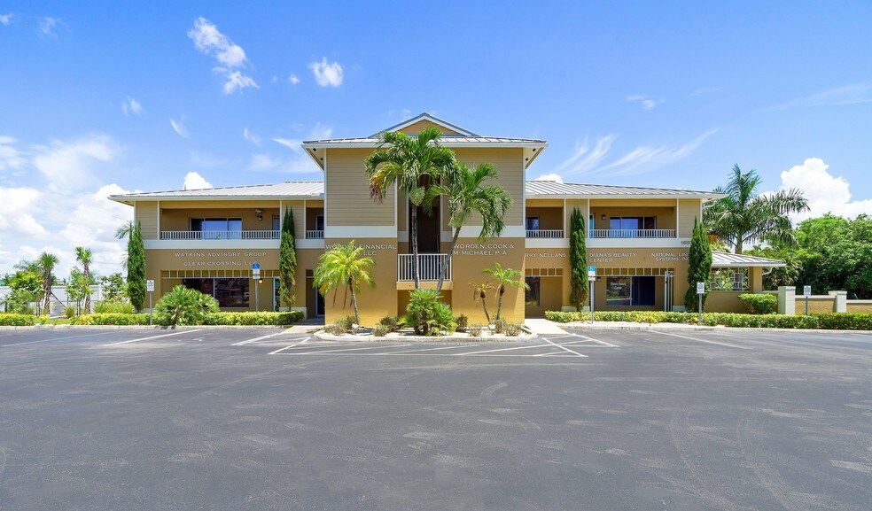 16521 San Carlos Blvd, Fort Myers, FL à louer - Photo principale – Image 3 sur 23