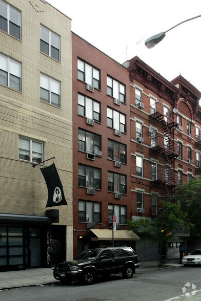 126 Rivington St, New York, NY à vendre - Photo de l’immeuble – Image 2 sur 3
