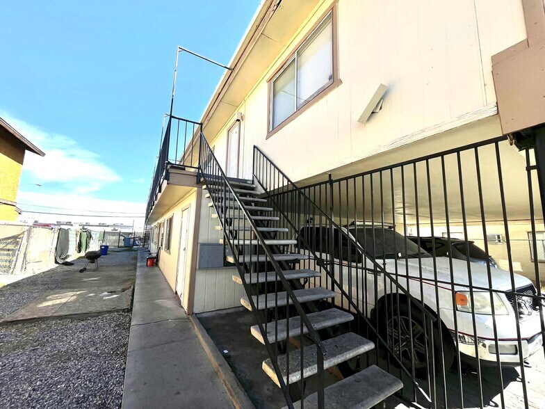 1709 Fairfield Ave, Las Vegas, NV à vendre - Photo de l’immeuble – Image 3 sur 24