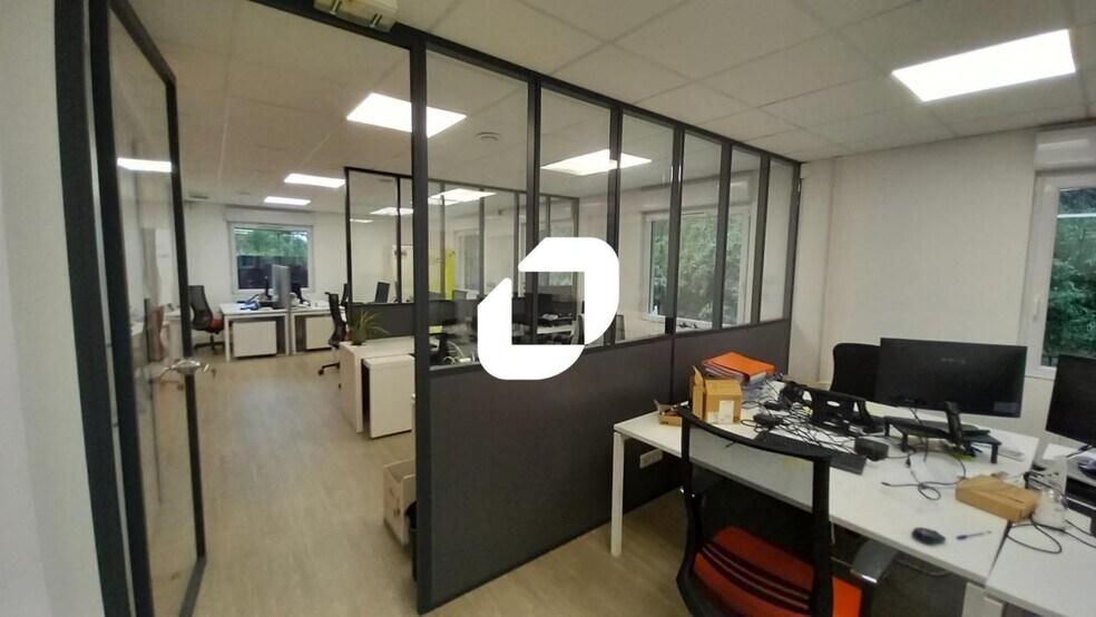 Bureau dans Lille à louer - Photo intérieure – Image 2 sur 9