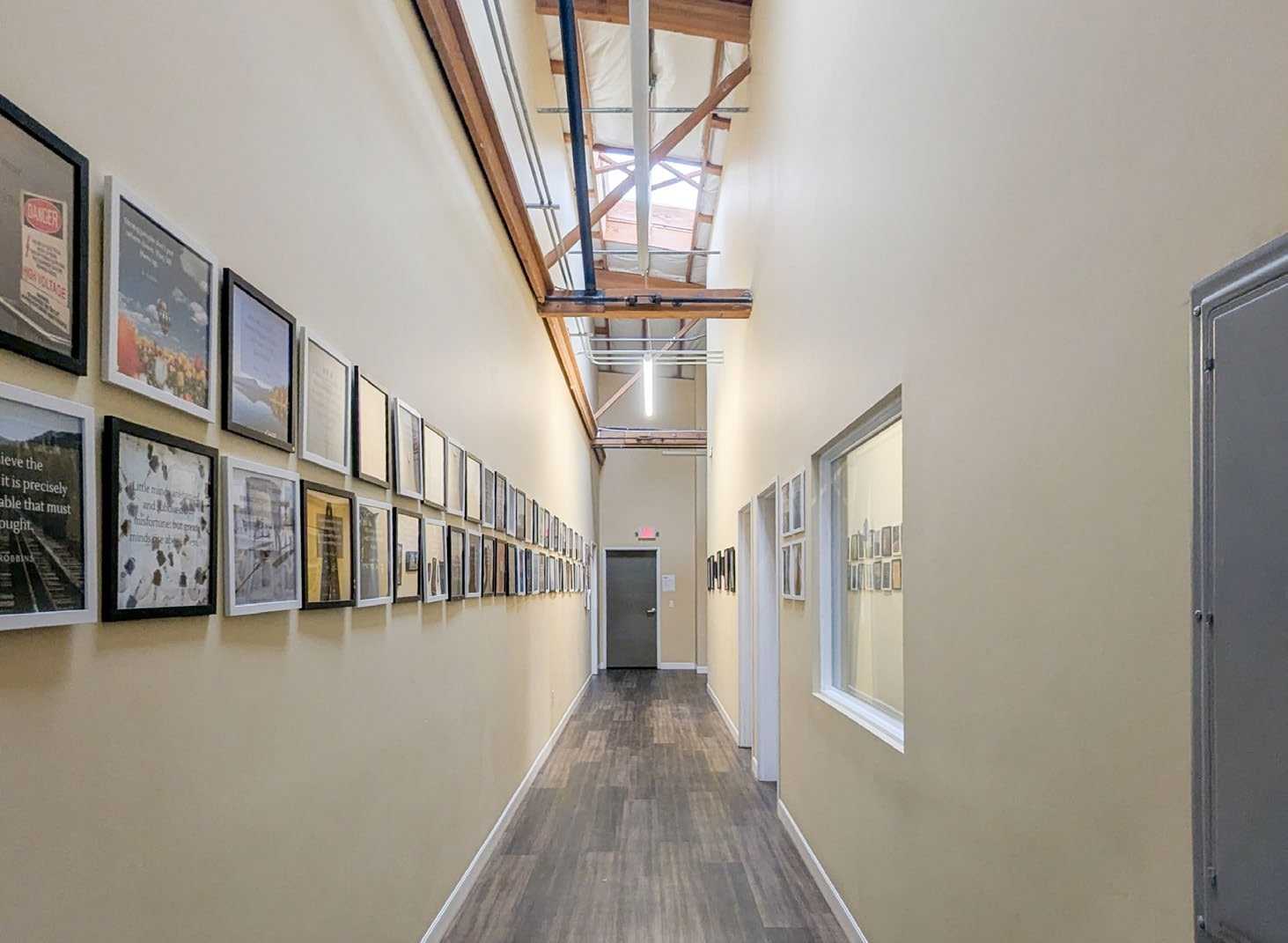 820 SE Washington St, Portland, OR à louer Photo intérieure– Image 1 sur 3