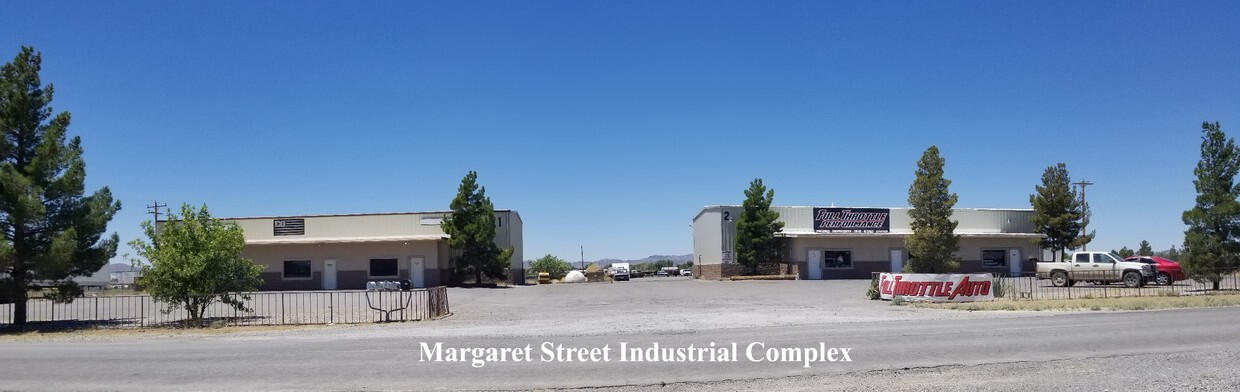 800 Margaret St, Pahrump, NV à louer Photo de l’immeuble– Image 1 sur 18
